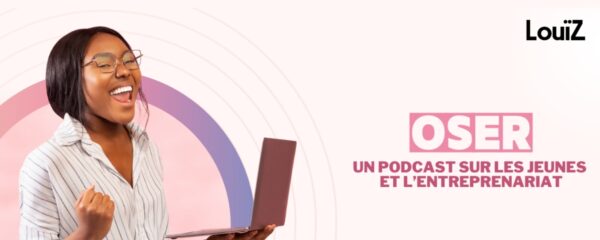 Une jeune black enthousiaste